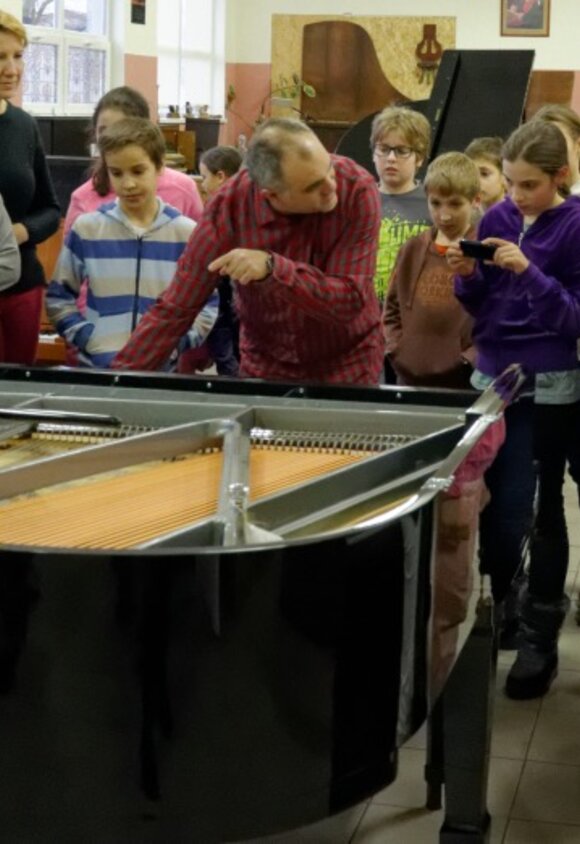 Zongoraműhelyünk – Liszt Ferenc Zongoraszalon